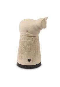 Urna de cerâmica para gato feita à mão com coração – branca