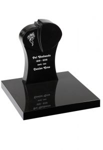 Monumento para urnas funerárias