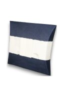 Pequena urna biodegradável para dispersão das cinzas no mar - azul escuro